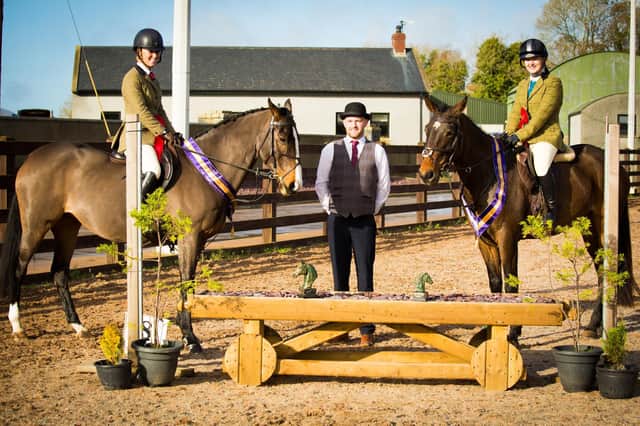 Horse League Champion Megan Norton & Hathaway, Reserve Champion Amy Griffith & Carrie alongside judge Conor O'Hare