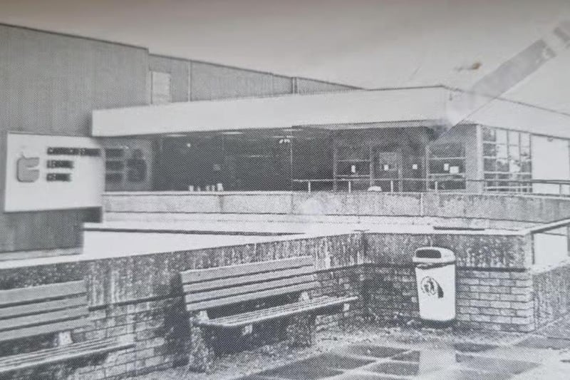 A view of Carrickfergus Leisure Centre before its redevelopment into the modern Carrickfergus Amphitheatre that we know today.