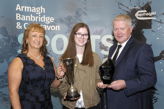 Youth Female sponsored by Manfreight Limited; Award winner: Kathryn Morton (Ballyvally Archers,  Banbridge) Presented by: Irene Campbell,  Manfreight Limited and Cathal O’Neill, ABCSF. ©Edward Byrne Photography
