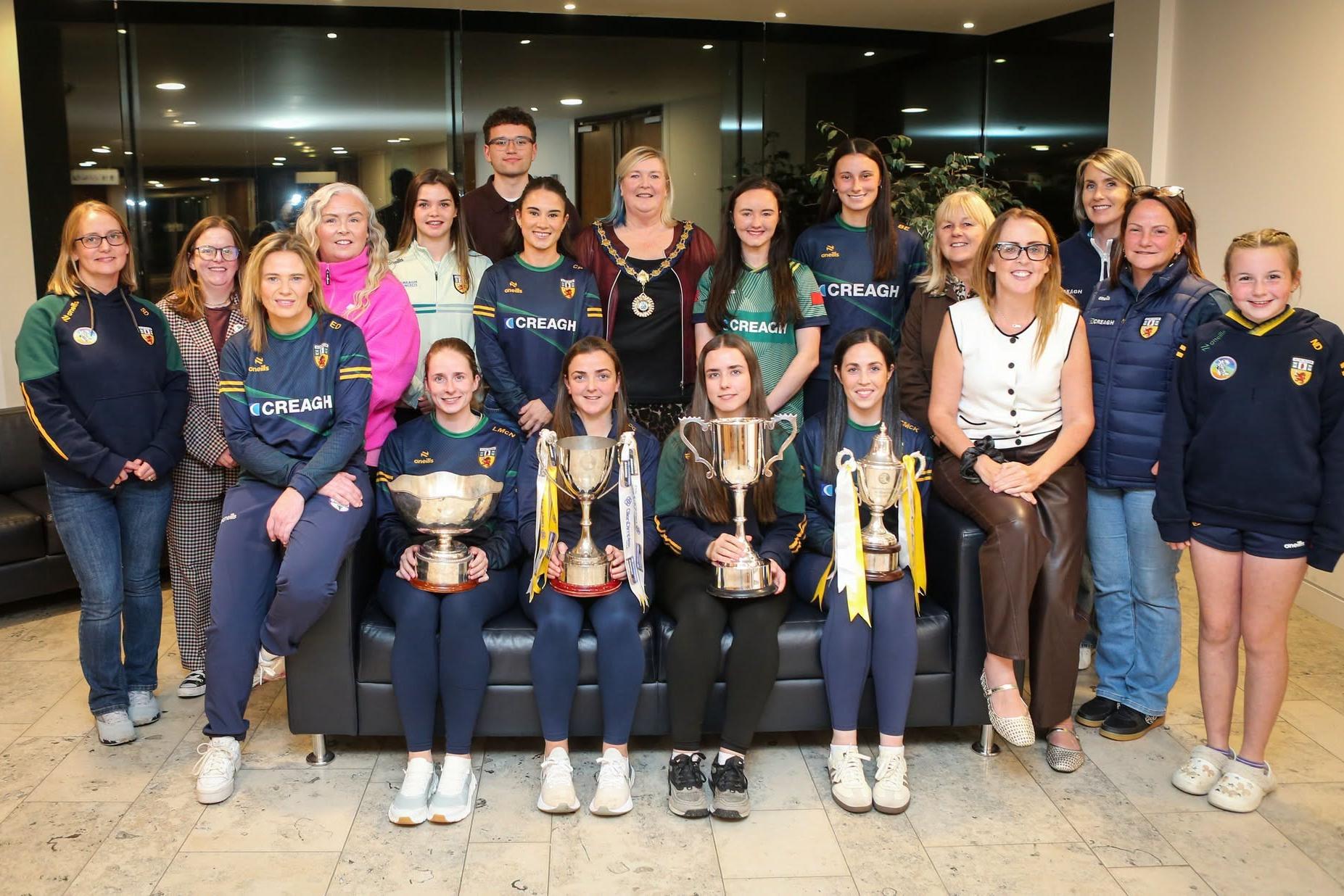 Causeway Coast and Glens Borough Council was pleased to host a civic reception recognising the fantastic achievements of Antrim’s All-Ireland-winning Intermediate and Under-23 teams. Deputy Mayor Alderman Sandra Hunter welcomed the squad to the Cloonavin.