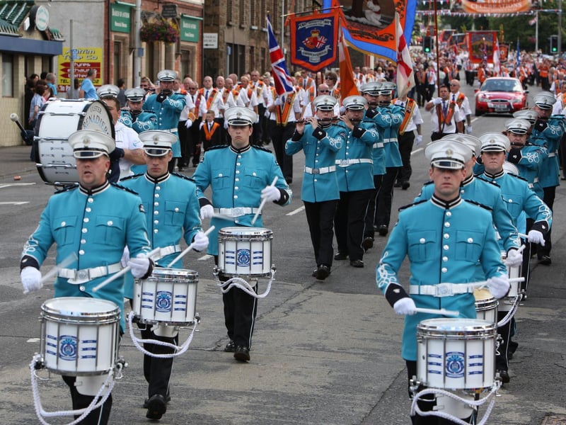 Ulster Grenadiers provide a splash of colour CT28-450RM