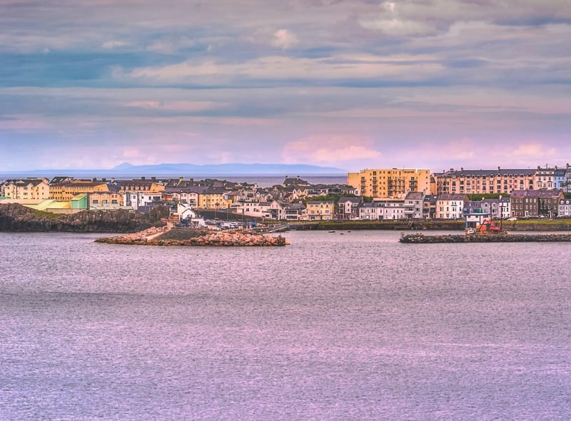Portrush is a fun loving seaside town that grew from a small fishing village into a very popular holiday destination for Northern Ireland locals and those from all around the world.
Home to three beautiful beaches, it is filled with friendly people and tons of activities for people of all ages. All beaches are perfect for water sports, swimming, walking and admiring the sweeping views.