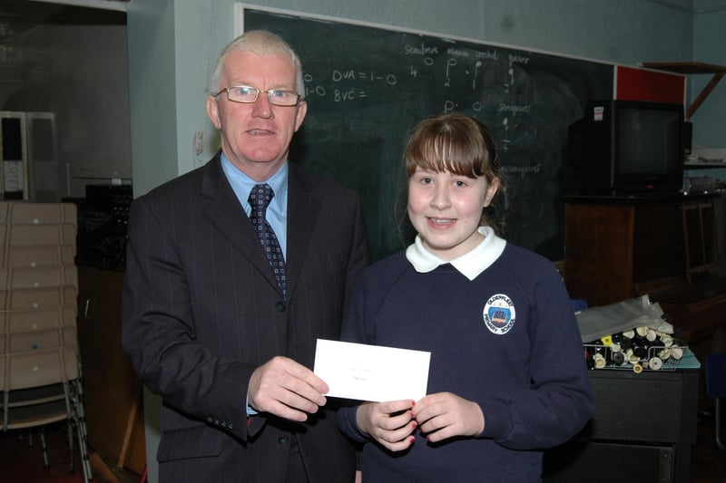 Olderfleet Primary School pupil Jenna was the winner of the 2007 Larne Grammar School open night ballot. LT07-342-PR
