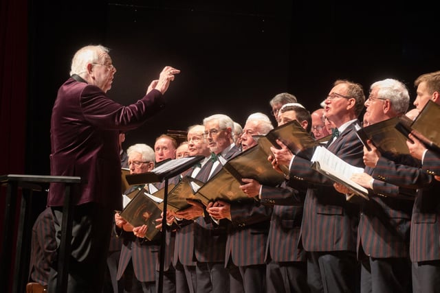 Choir conductor, Gordon Speers, BEM, in action at the Portadown Male Voice Choir concert.  PT16-239.