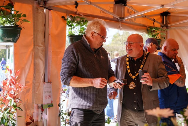 Mayor of Antrim and Newtownabbey, Councillor Neil Kelly and Garden Show Ireland sponsor Richard Fry from Colemans chatting during the Spring Plant Fair.