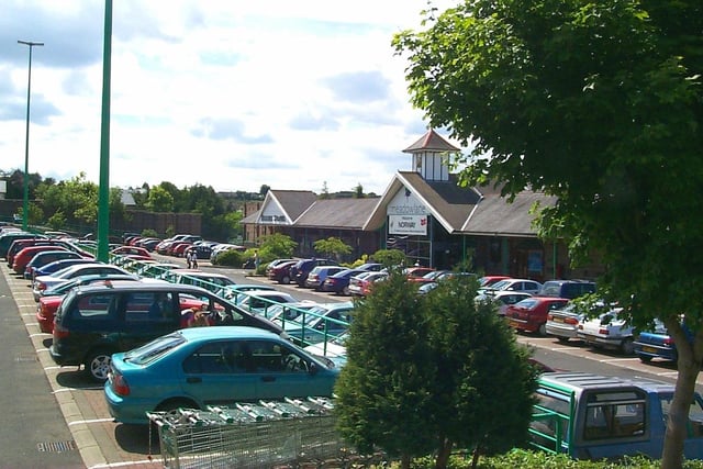 One of the biggest town centre developments during the second half of the 1980s was Meadowlane shopping centre. It was opened in the early 1990s by Environment Minister Richard Needham, and back then the carpark was out front of the main building leading to Moneymore Road. The centre gone through a few a transformations since those days.