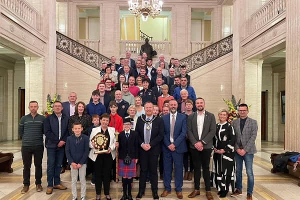 MLA Diane Dodds welcomes Drumlough Pipe Band to Stormont