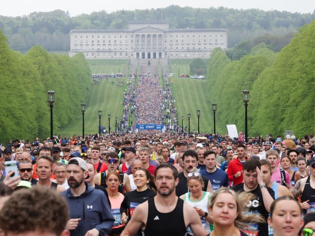 Runners leaving the grounds of the Stormont Estate.