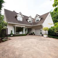 Elegant four bedroom detached family home in Jordanstown