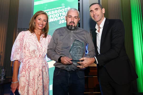 Presenter Claire McCollum, Gary Montgomery, Glens United and former Arsenal star Martin Keown at the awards ceremony. Photo by: Press Eye