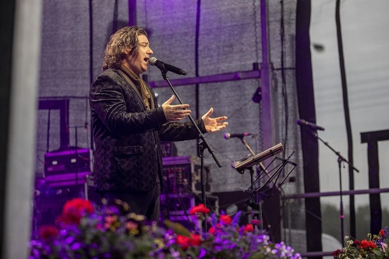 Brian Kennedy was in fine voice at Larne Market Yard.