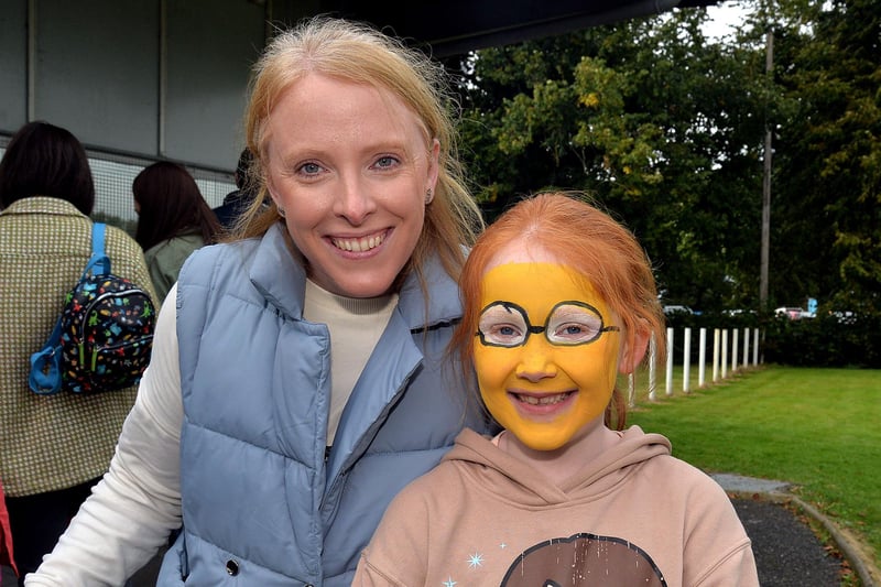 Hayley Preston and daughter, Gracie (7), pictured at the charity fun day at Laurelvale Cricket Club on Saturday. PT39-215.