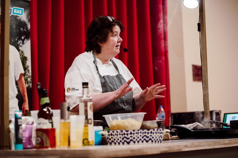 Paula McIntyre demonstrated a range of delicious Ulster-Scots recipes for the audience to try at home.