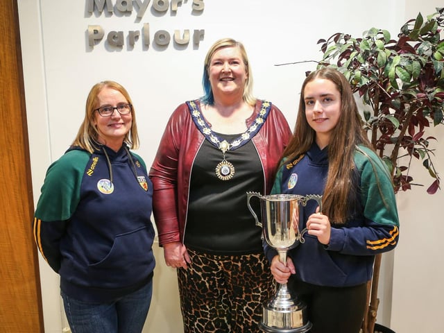 Causeway Coast and Glens Borough Council was pleased to host a civic reception recognising the fantastic achievements of Antrim’s All-Ireland-winning Intermediate and Under-23 teams. Deputy Mayor Alderman Sandra Hunter welcomed the squad to the Cloonavin.