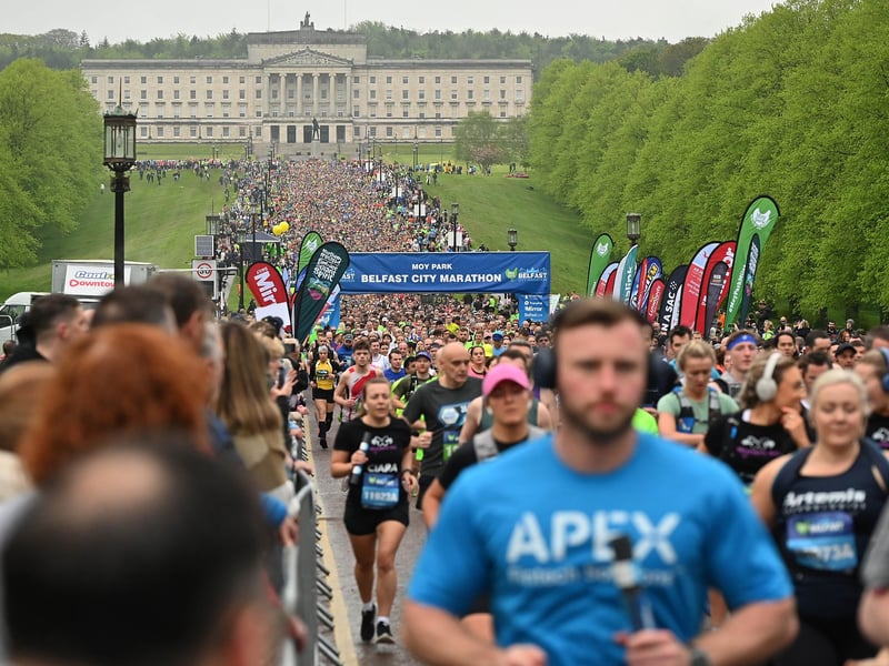 The scene at Stormont as runners set off.