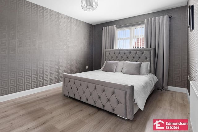 Spacious double bedroom with en-suite.