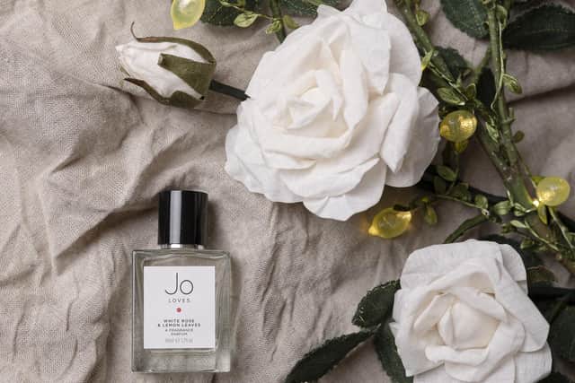 Designer and textile artist Angeline Murphy from Magheralin has created a stunning fabric floral display infused with scents from Jo Malone which is on display at the FIFA World Cup in Qatar.