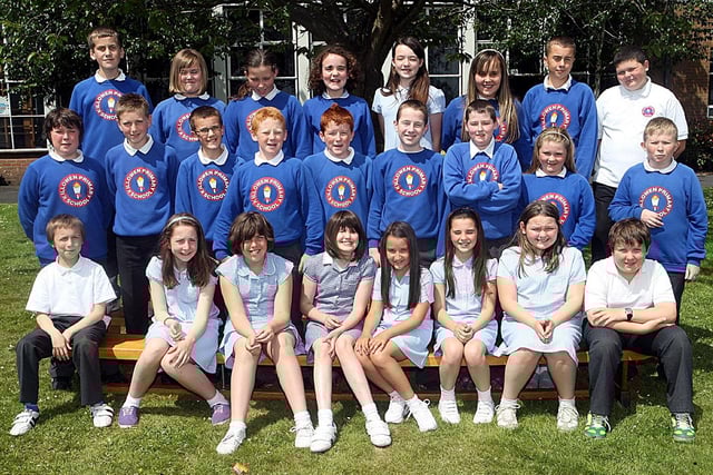 Killowen Primary School Primary Seven Class 1 in 2010