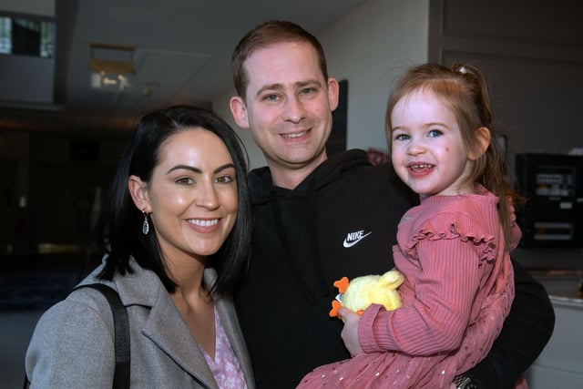 Rachel and Andrew Bridgett and daughter Emily (3) pictured before their Easter Sunday lunch at the Seagoe Hotel. PT14-205.