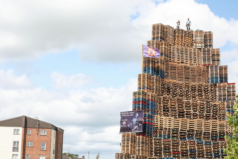 A huge banner dedicated to the memory of Sam Dickson was placed on the side of the Corcrain Redmanville bonfire in Portadown.