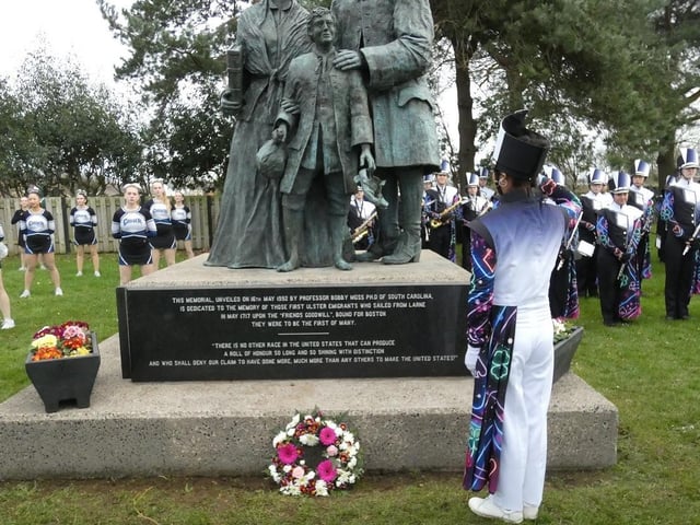 Laying a wreath in honour of Ulster American emigrants at the American Memorial in Curran Park.