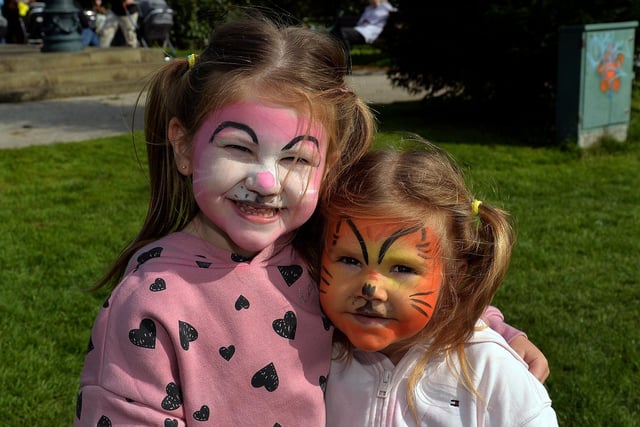Showing off their painted faces at the ABC Council Fun Day in Lurgan Park are sisters, Enya (4) and Mairead (3) McConnell. LM39-223.