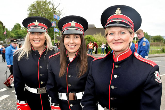 Members of Enagh Accordion Band, Markethill who took part in the Mullabrack Accordion Band 40th anniversary parade on Friday night. pictured are from left, Ashleen McCrea, Jemma Millar and Janet Moffett. PT22-202.
