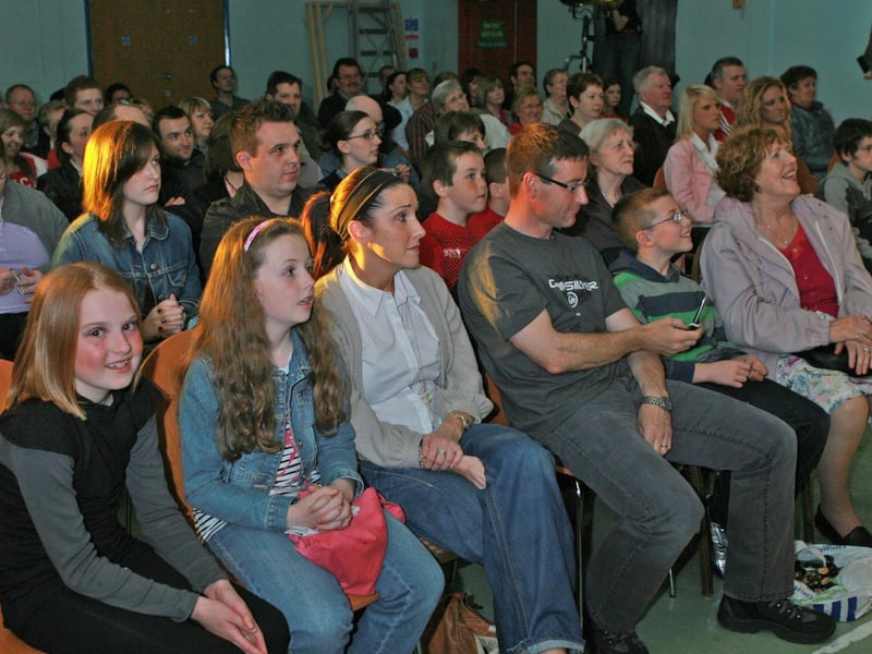 There was a large crowd attending the performance of Aladdin. Ct18-045tc