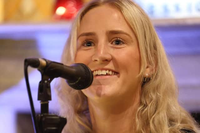 Lurgan girl Niamh Murray is a talented singer who is writing and singing her own music.
