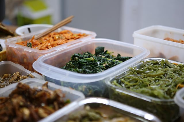 Meal prepping and freezing meals saves both time and energy on a day-to-day basis and in the long run. From buying foods and ingredients in bulk, to cooking it all at once, to doing the washing up at the same time, meal prepping and reheating your food has been found to reduce your cooking energy by up to 80% throughout the year.
