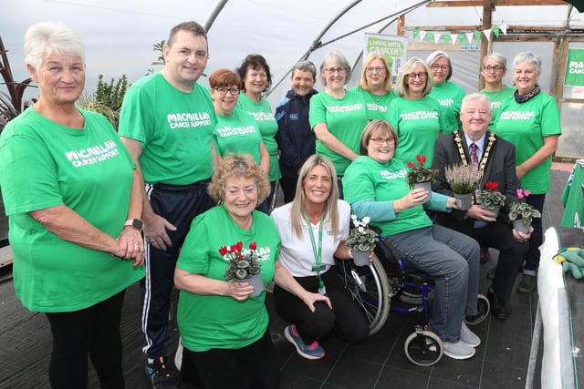 (l-r)-Linda McCandless, Simon Moore, Roslyn Graham, Mary McDonald, Jenny McGinn, Rosemary Iliff, Jacqueline Hamilton, Pauline McNeill, Glynis Elder, Linda McAfee & Yvonne Bloomer pictured at the ‘Feel-Good Gardening’ project.