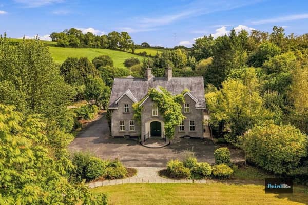 The exceptional country residence occupies a mature private site of approximately 2.5 acres.
