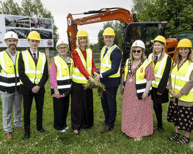 Andrew Martin, senior responsible owner, Education Authority; pupil Daniel Fitzsimmons; Maria Quinn MBE, former principal; Fiona Cromie, principal; Education Minister Paul Givan; Councillor Julie Gilmour, Deputy Mayor Antrim and Newtownabbey Borough Council; pupil Casey Sloan and Sharon Simpson, project sponsor, Education Authority.  Photo provided by Department of Education.