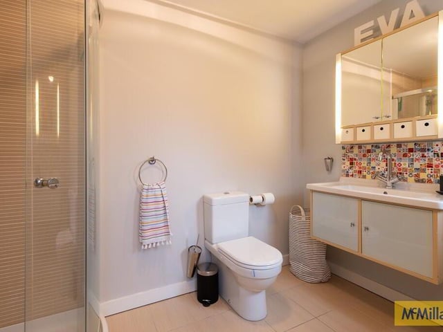 En-suite shower room.
