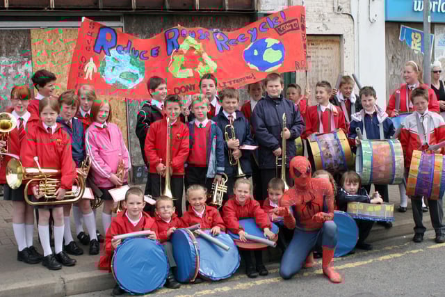 Spiderman is told by Ballyclare Primary School to reduce, reuse and recycle at the 2021 May Fair. NT22-026FP