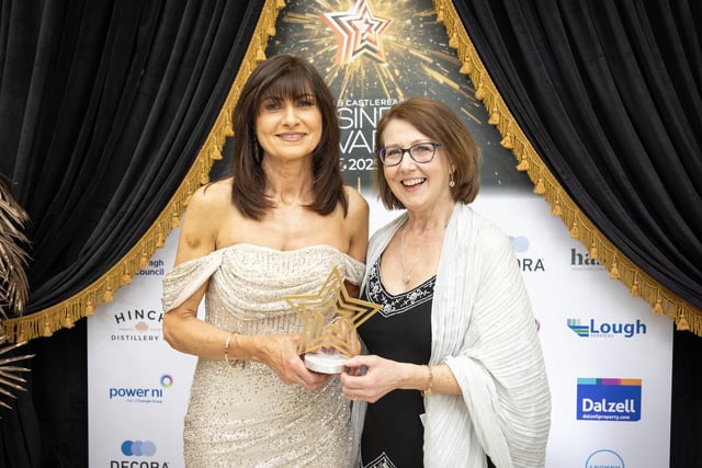 The Excellence in Customer Service Award was won by the Ivanhoe Hotel, sponsored by Lough Services.  Paula Keane accepted the award from Elizabeth Tumelty