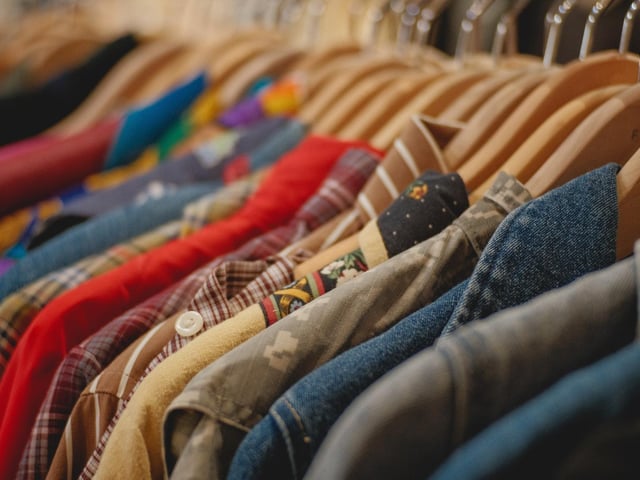 Holywood is a treasure trove for charity shop hunters with a range of preloved clothing stores that are often home to the hidden gems you didn’t know you needed.
Marie Curie
50 High Street, Holywood, BT18 9AE
A certified go to for all your clothing and accessory needs, with a multitude of preloved threads just waiting to be reworked.
Oxfam
127 High Street, Holywood, BT18 9LG
Adding to the ongoing list of must-have secondhand items, Holywood’s Oxfam offers a variety of books, clothing, accessories and music.
British Red Cross
64 High Street, Holywood, BT18 9AE
Contributing to the work carried out by the British Red Cross, the Holywood store is one of over 300 and supplies preloved books, clothes and accessories, homeware products and music.
Cancer Research
80 High Street, Holywood, BT18 9AE
Helping to further the work of Cancer Research UK, this charity shop offers an ongoing supply of secondhand books, clothing and household items.
Cancer Focus
68 High Street, Holywood, BT18 9AE
Noted for its fabulous range of childrens toys, Cancer Focus is regarded as one of the biggest charity shops along Holywood’s high street; offering larger objects such as prams, sports equipment and furniture amongst a variety of other items.
Self Help Africa
65 High Street, Holywood, BT18 9AQ
Amongst their range of other stores across the country, Holywood’s Self Help Africa has a display of books, clothing and accessories, and homeware appliances.