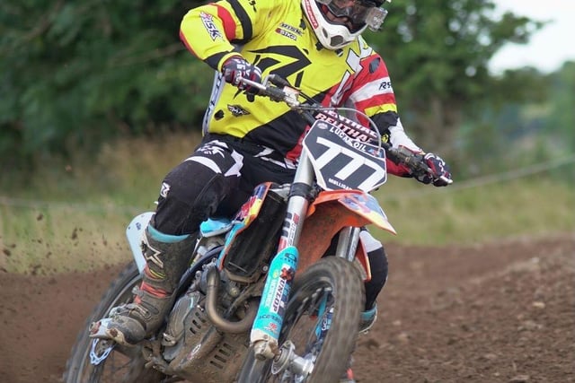 No.777 Davy Mulligan chases Tweedy down at the Brian Bell Memorial races with sheer determination and focus on his face.