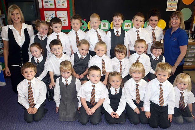 Harmony Hill Primary One Teacher Miss Leigh Turner and Classroom Assistant Mrs Elizabeth McCollum and her Primary One Class in 2008