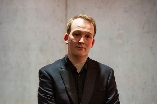 GRAHAM COOPER (tenor)