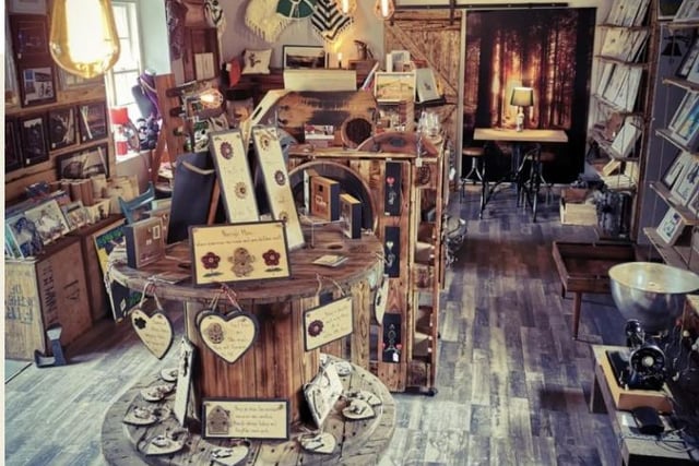 Shambles Workshop is a small independently run family business with a craft shop based in Glenarm Castle Estate.
They showcase their own unique, up-cycled products as well as products from over creators and artisans.
If you’re looking for a one of a kind gift, Shambles Workshop work to request and are able to work with your own items in order to convert them from perhaps sentimental memory to living, treasured items.