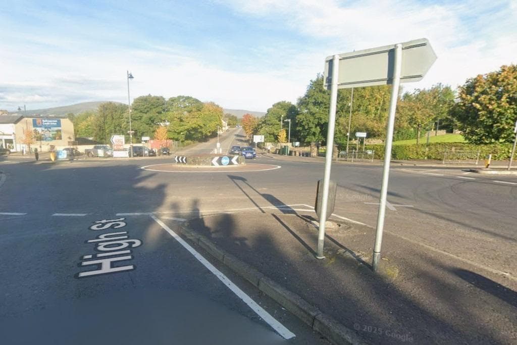 Hub Draperstown Maghera BMW driver almost collided with police vehicle at Draperstown ...