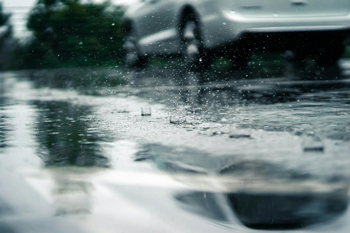 M2 Motorists Warned to 'slow Down' as Heavy Rain Batters Parts of N...