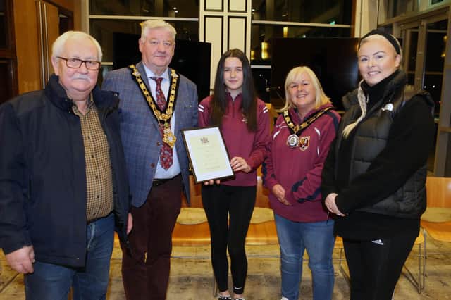 Mayor of Causeway Coast and Glens, Councillor Steven Callaghan and Deputy Mayor of Causeway Coast and Glens, Councillor Margaret-Anne McKillop alongside Councillor Oliver McMullan, Councillor Maighread Watson and team captain Eva McNeill. Credit Causeway Coast and Glens Council
