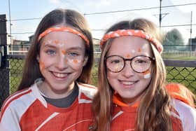 Young fans of Clann Éireann Ladies team. Lucy Haughain, left, and Hollie Towe showing their support on Sunday. LM50-219.