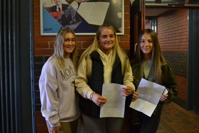 Laurelhill students Caitlyn, Lucy and Keeley are smiling on GCSE results day