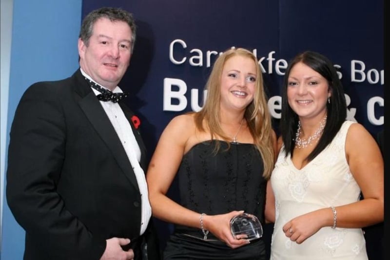 Les McCracken presented the Best New Business Award to Julie McCay and Laura Pauls of the Nail Room in 2007.