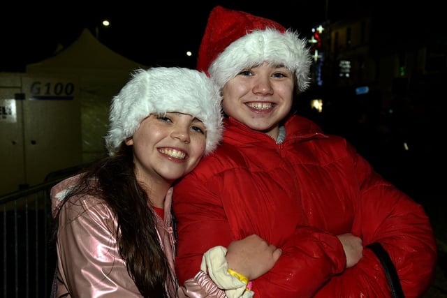 All smiles at the Lurgan festive switch-on. LM47-208.