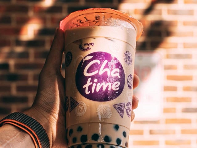 Dedicated to redefining the benchmark of bubble tea on an international stage, Chatime is host to more than 1,000 stores worldwide. Regarded as the UK’s Number 1 fresh bubble tea specialist, each drink is made to order, with the menu consisting of an array of milk and fruit teas that can be personalised to your liking.
For more information, go to chatimeuk.com
