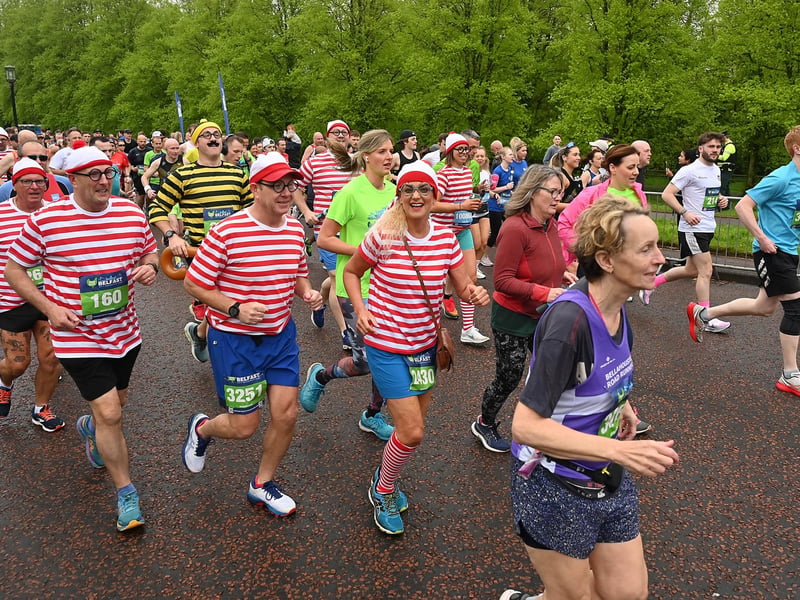 Big smiles from these runner as they set off.